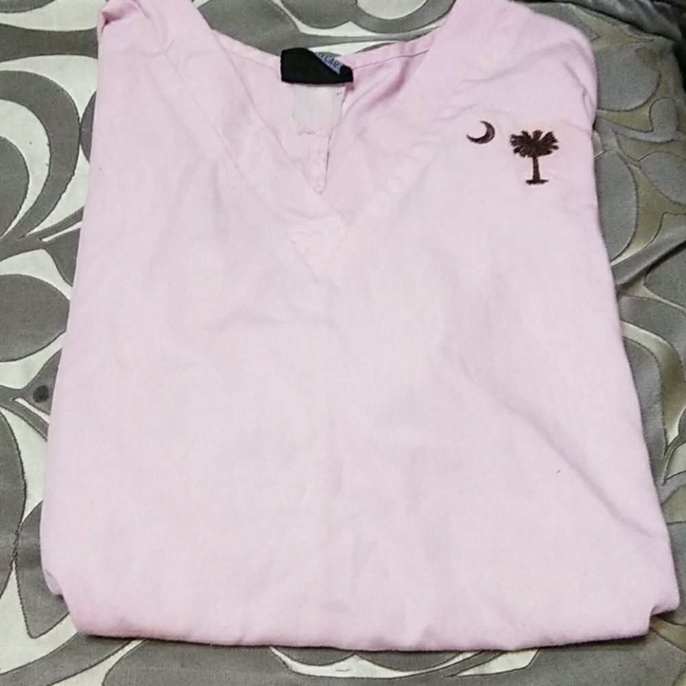 Cherokee size small scrub top